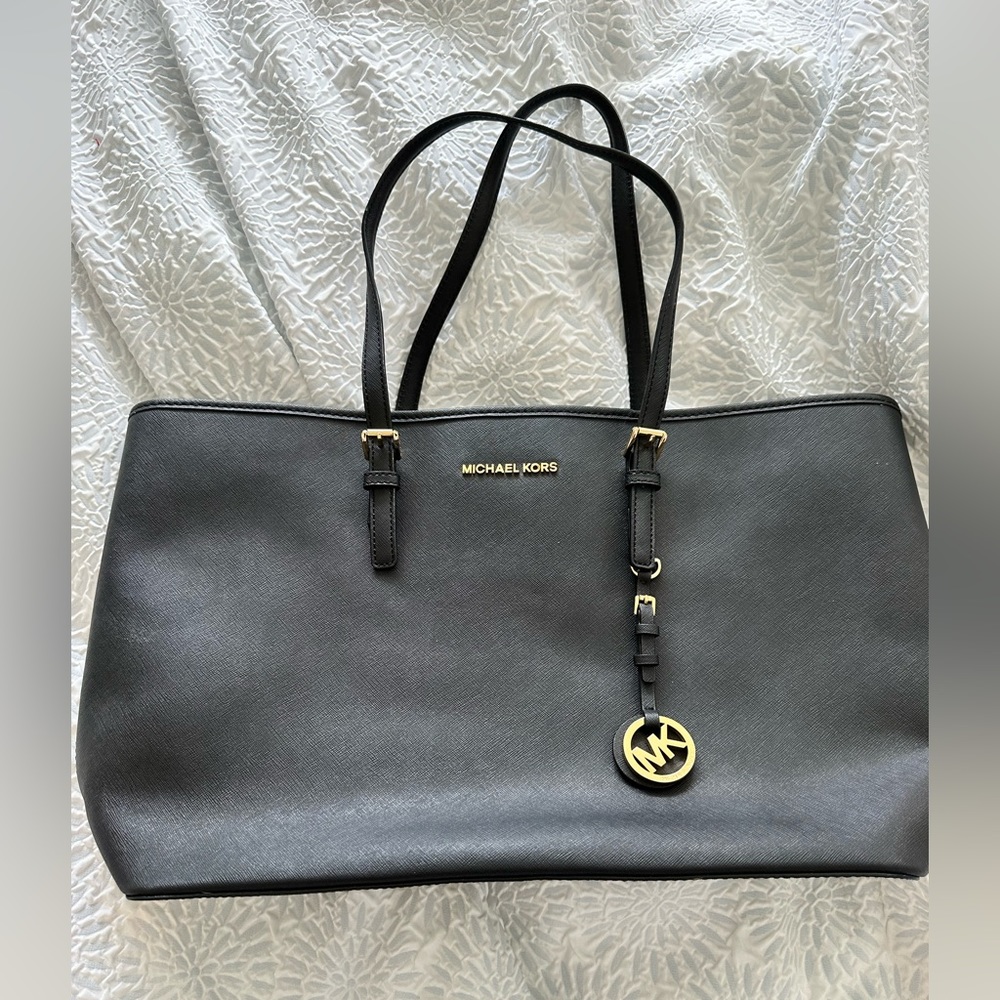 Michael Kors Jet Set Travel Tote